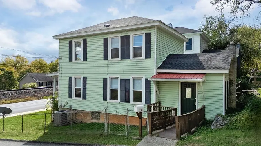 801 Stuart St, Staunton, VA 24401 - Image #3