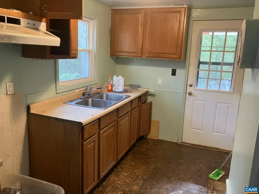 8203 Chestnut Grove Rd, Esmont, VA 22937 - #3