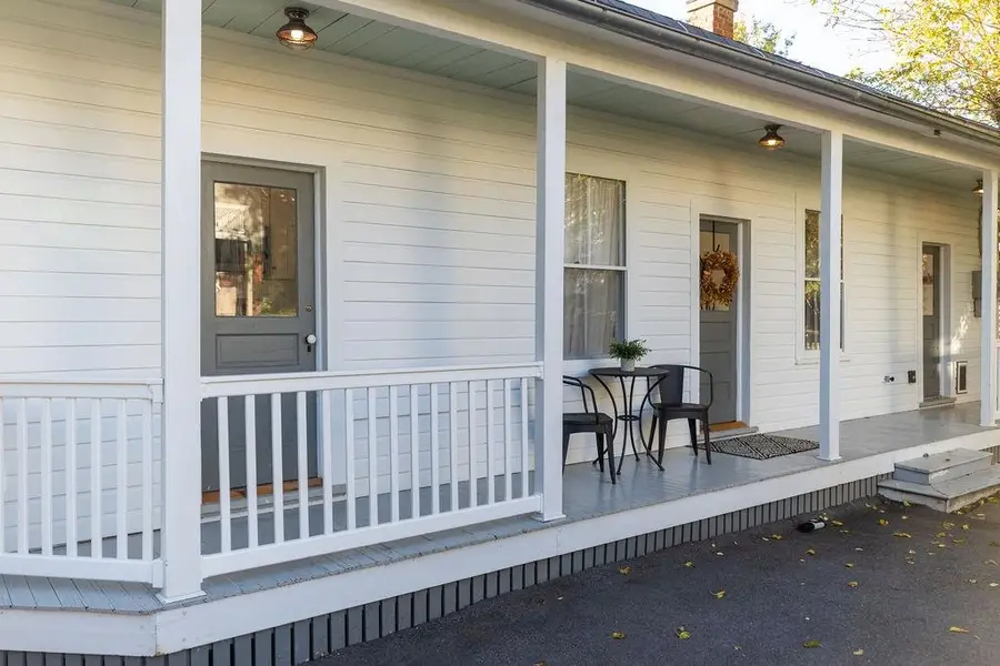 115 Jefferson St S, Staunton, VA 24401 - Image #2