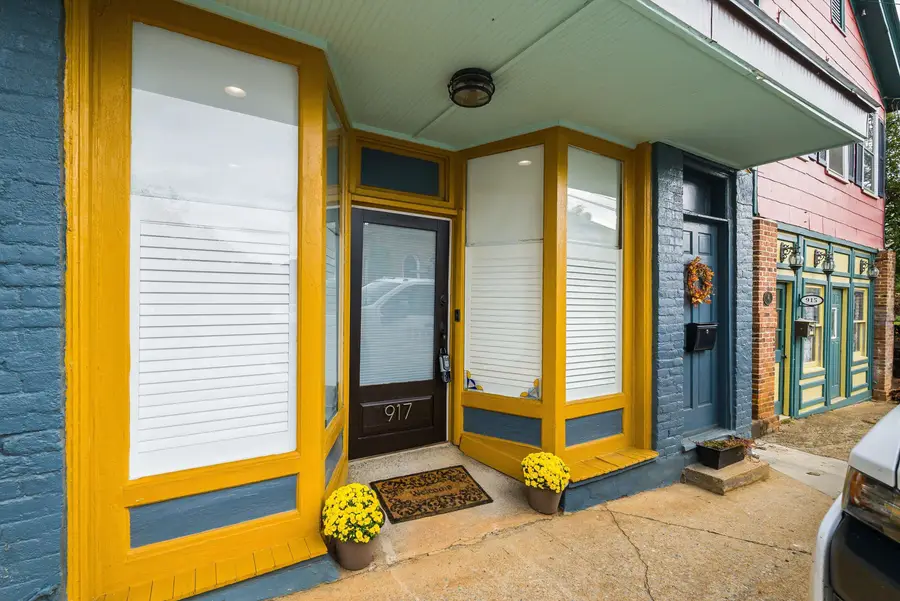 917 Beverley St W, Staunton, VA 22980 - Image #2
