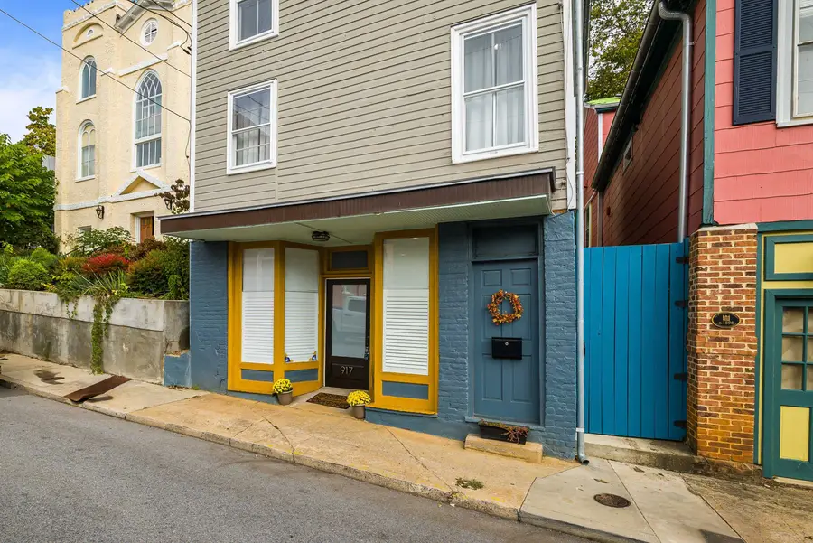 917 Beverley St W, Staunton, VA 22980 - Image #3