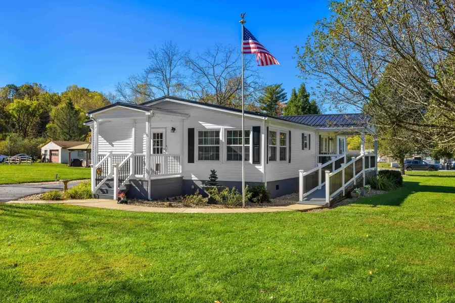 16 Ball Diamond Trl, South River, VA 24482 - Image #2