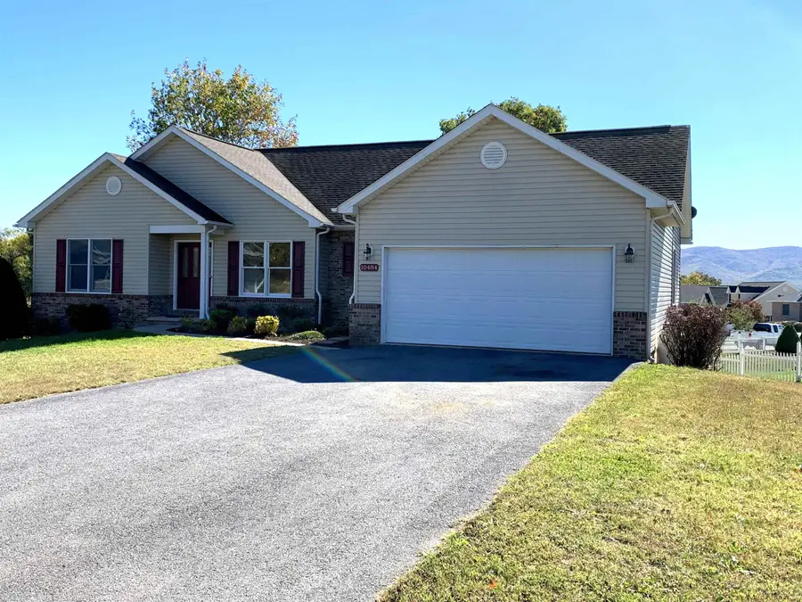 10484 Blue Spruce Ct, McGaheysville, VA 22840 - Image #2