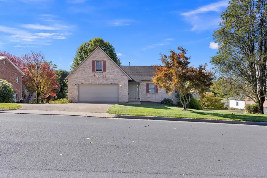 1325 Harmony Dr, Harrisonburg, VA 22802 - Image #2