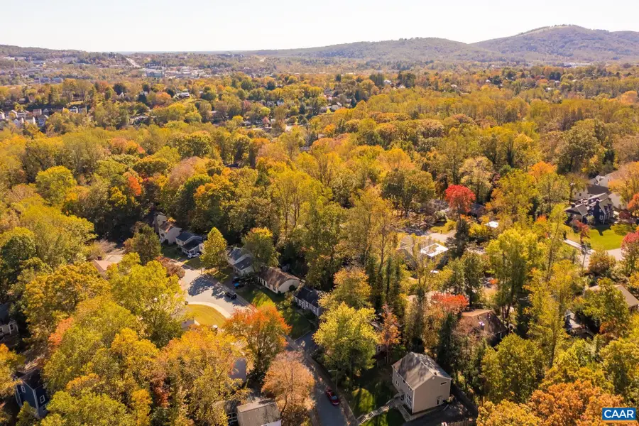 1115 Cottonwood Rd, Charlottesville, VA 22901 - Image #3