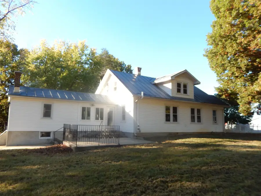 2658 North East Side Hwy, Elkton, VA 22827 - Image #2