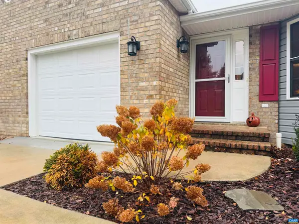 30 New Brunswick Rd, Fishersville, VA 22939