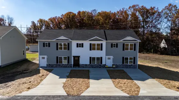 127 21st St, Grottoes, VA 24441