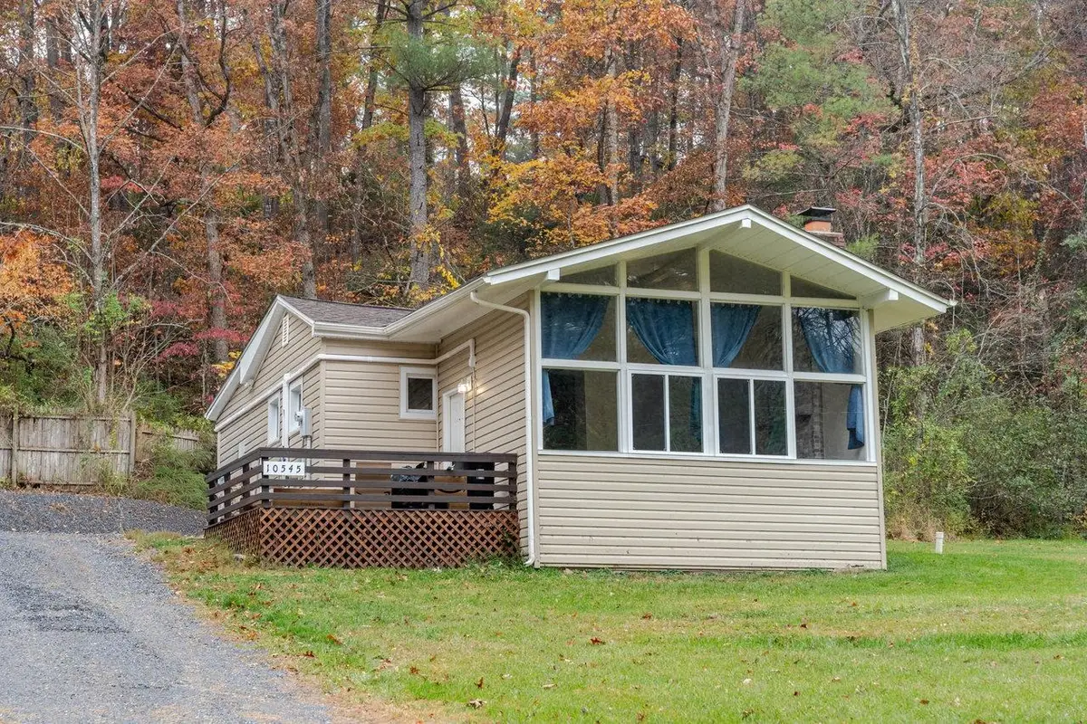 10545 Falling Pine Ln, Dayton, VA 22821 - Image #1