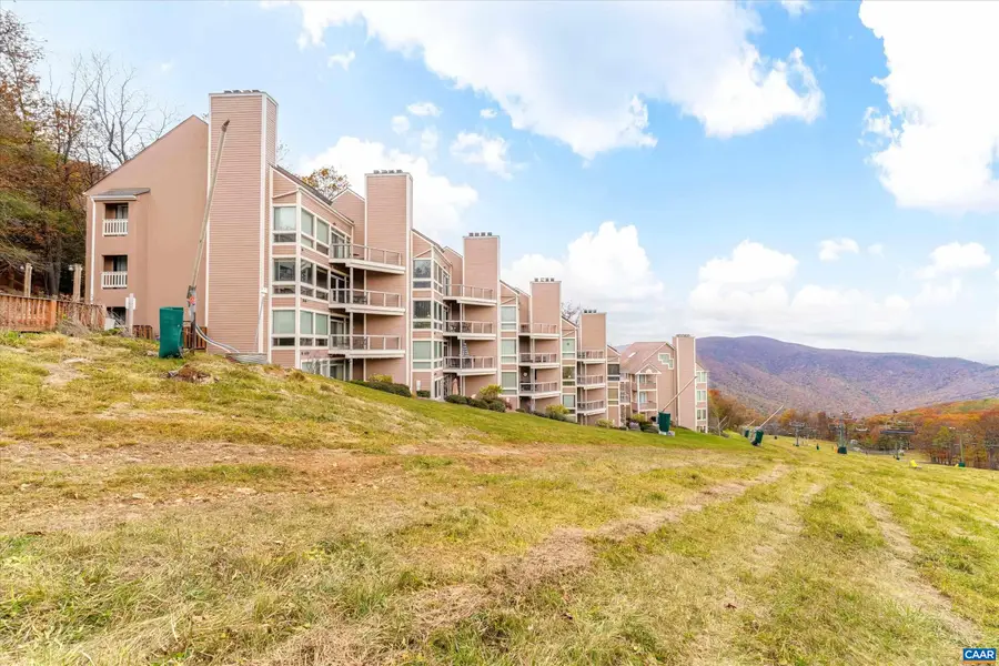 907 Diamond Hill Condos, Wintergreen Resort, VA 22967 - #2