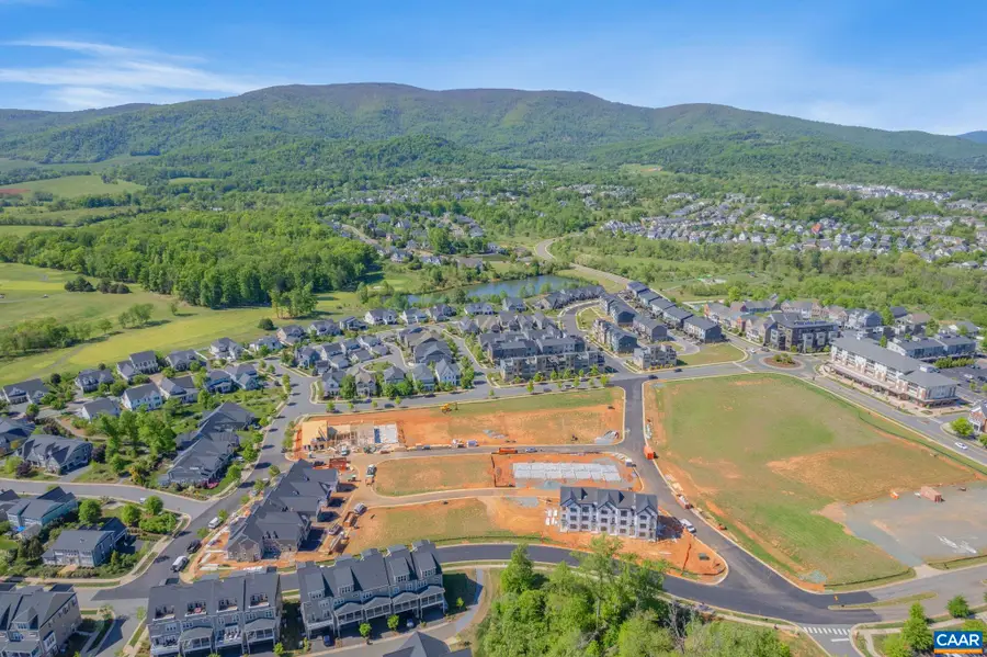 9 Larkin Ln, Crozet, VA 22932 - Image #2