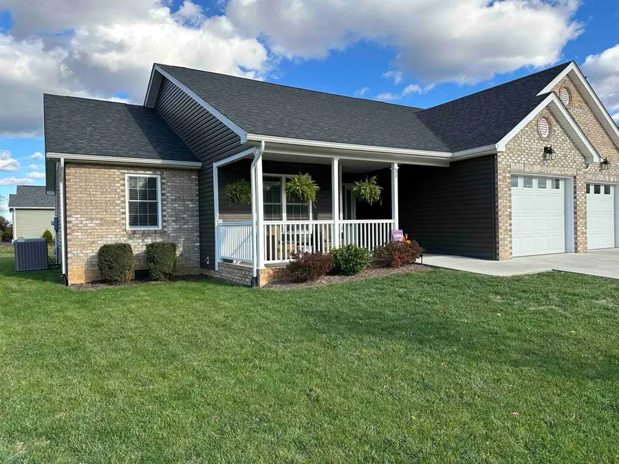 51 Meriwether Cir, Stuarts Draft, VA 24477 - Image #2