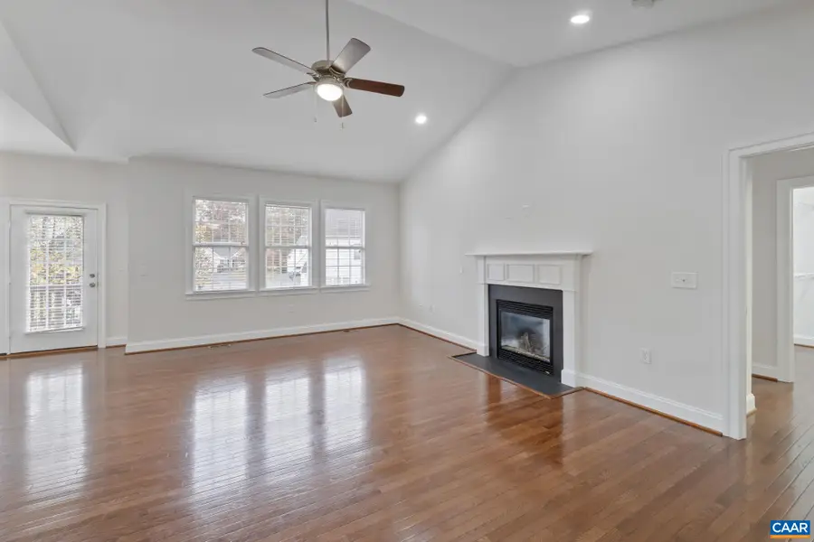 120 Mossy Creek Ct, Gordonsville, VA 22942 - #3