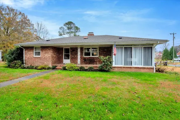 1392 Jefferson St, Boydton, VA 23917