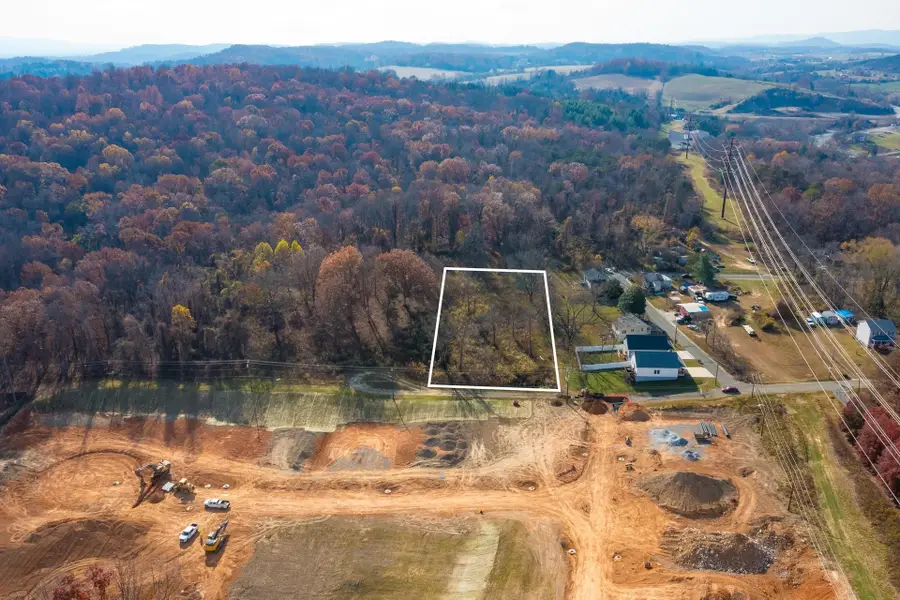 908,910,910a Moore St, Staunton, VA 24401 - Image #2