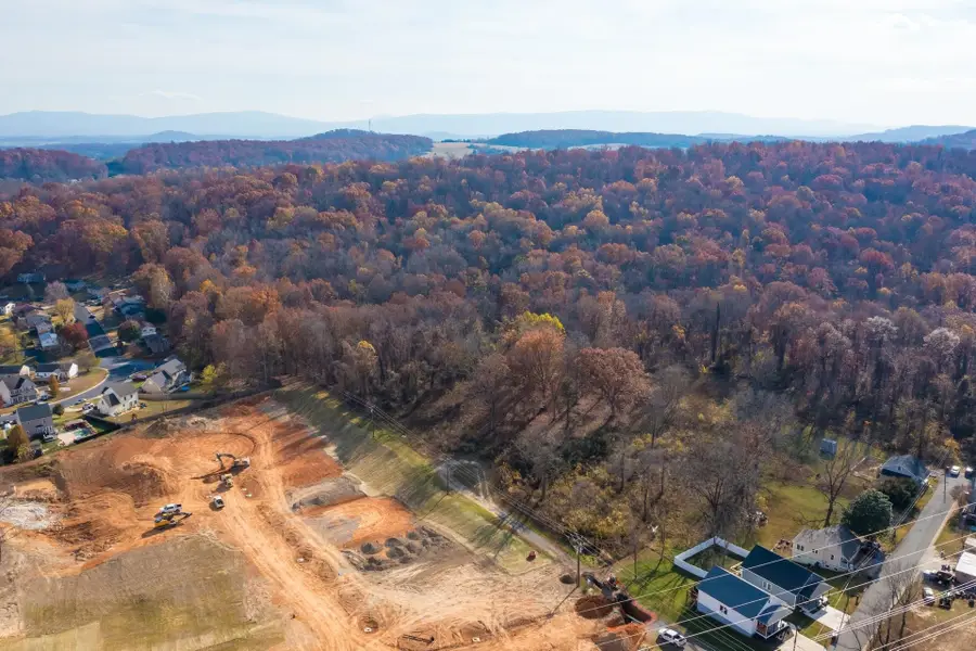 908,910,910a Moore St, Staunton, VA 24401 - Image #3