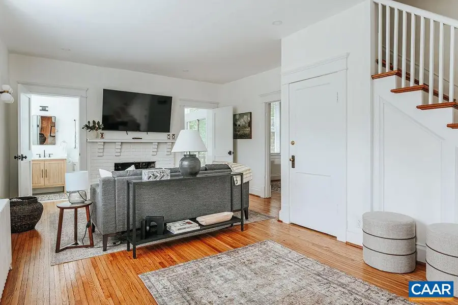 126 Maywood Ln, Charlottesville, VA 22903 - Image #3