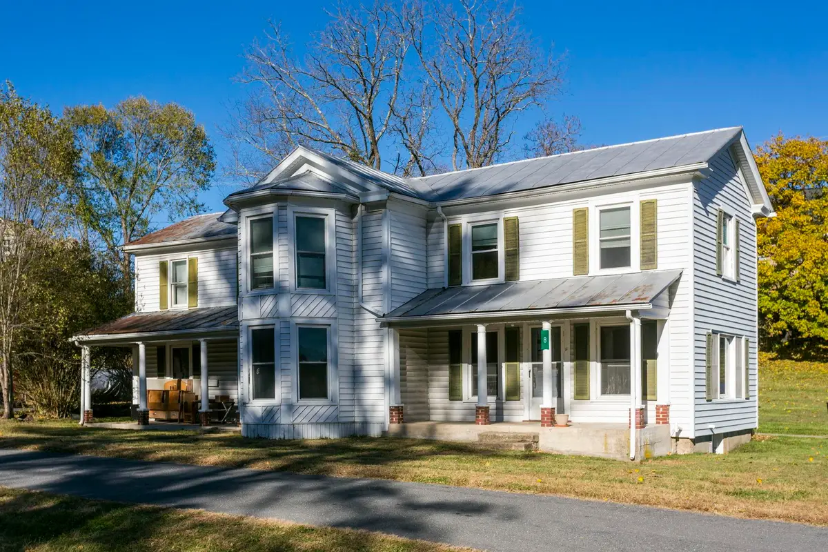 8 S Chestnut Ave, Craigsville, VA 24430 - Image #1
