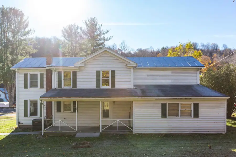 8 S Chestnut Ave, Craigsville, VA 24430 - Image #3