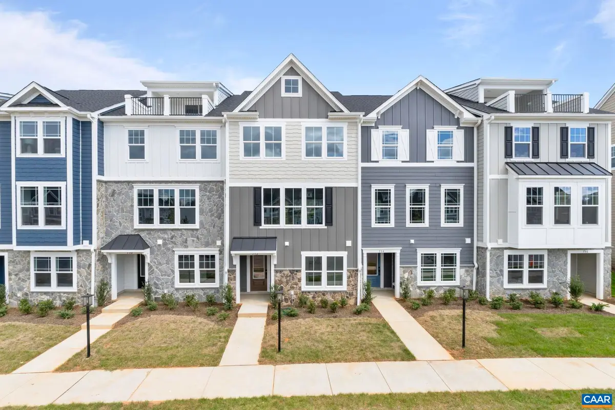 752 Park Ridge Dr, Crozet, VA 22932 - #1