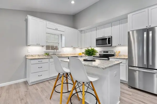 5 River Oak Dr, Staunton, VA 24401