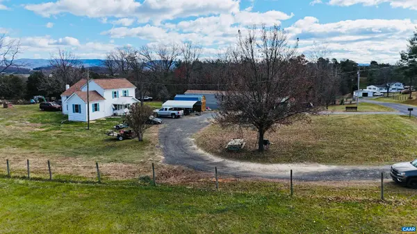 43 Niswander Rd, Staunton, VA 24401