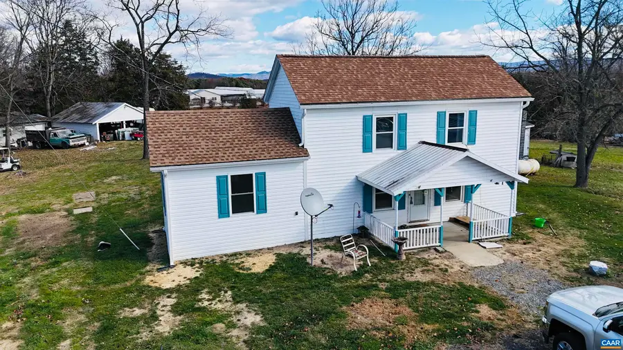 43 Niswander Rd, Staunton, VA 24401 - #3