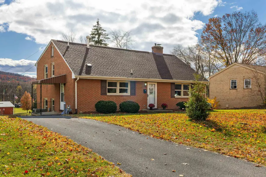 1358 Keesling Ave, Waynesboro, VA 22980 - Image #3