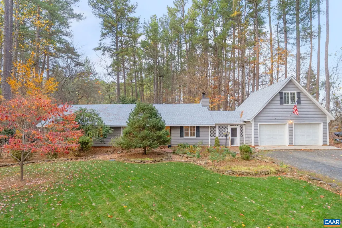 4220 Paddock Cir, Earlysville, VA 22936 - #1