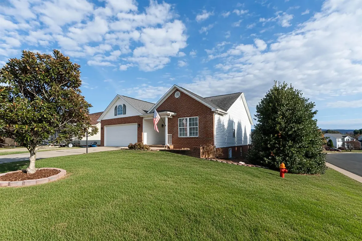 200 Bedford Rd, Waynesboro, VA 22980 - Image #1