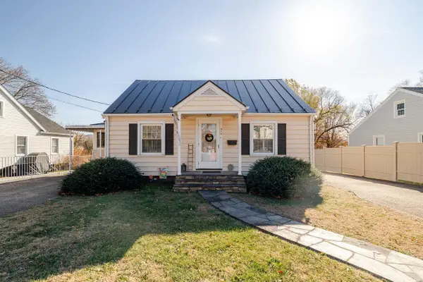 410 Rockingham St E, Elkton, VA 22827