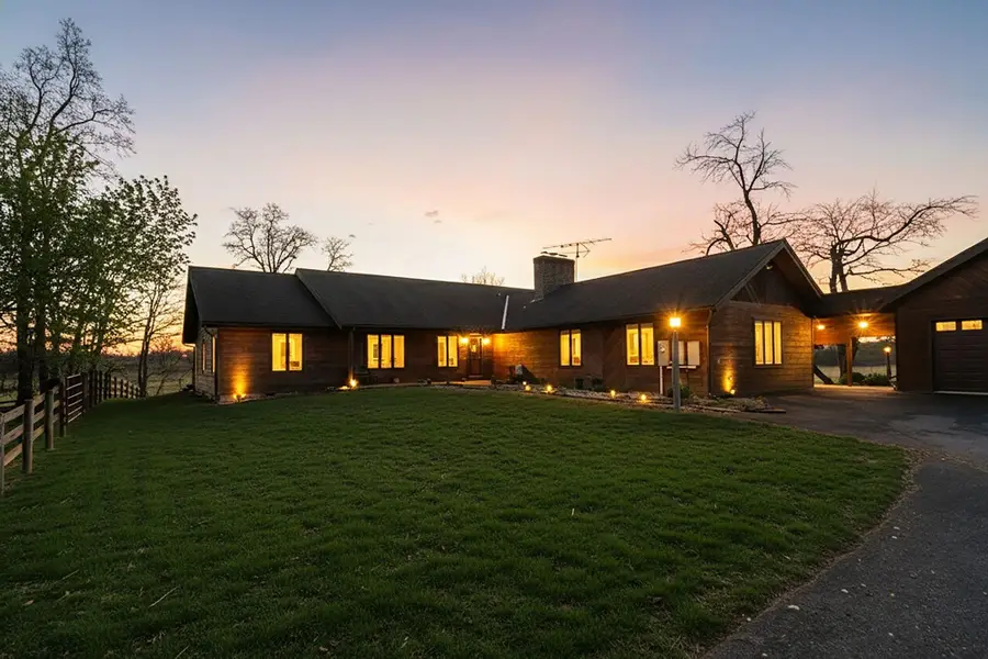 129 Shemariah Rd, Middlebrook, VA 24459 - Image #2