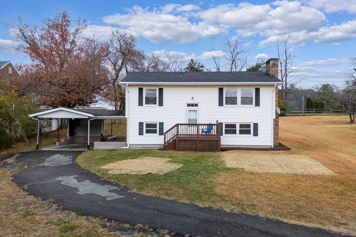 126 Welsh Park Pl, Lexington, VA 24450 - Image #1