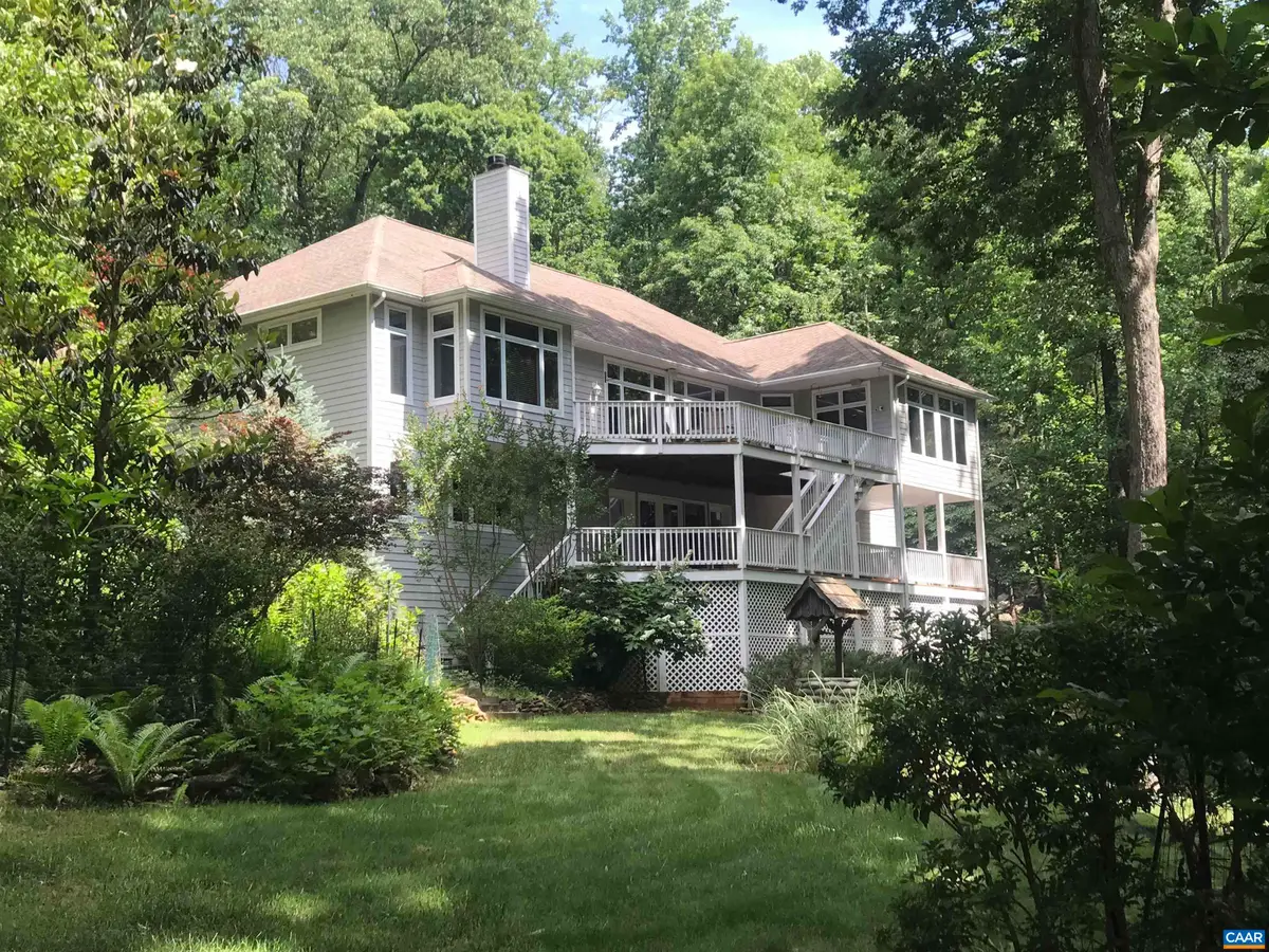 423 Foothills Dr, Nellysford, VA 22958 - #1