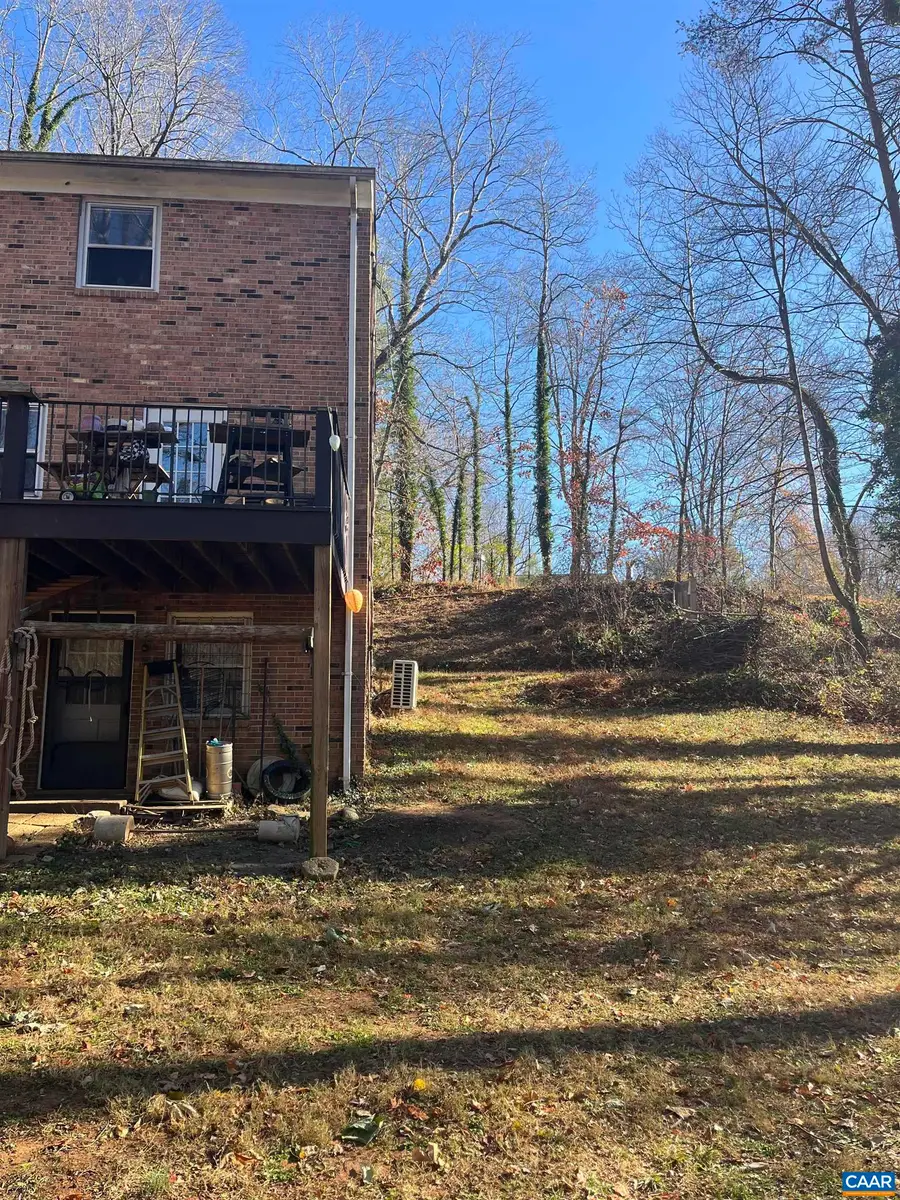 158 Buckingham Cir, Charlottesville, VA 22903 - Image #2