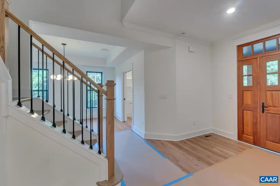 48 Borthwick St, Crozet, VA 22932 - #3