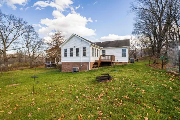 425 Jackson Ave S, Waynesboro, VA 22980