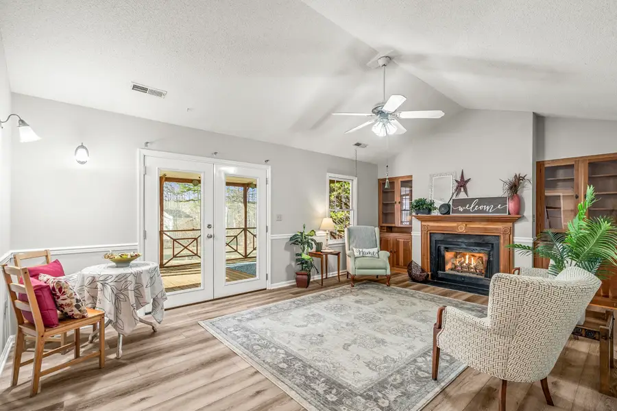 377 Forest Springs Dr, Stuarts Draft, VA 24477 - Image #2