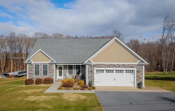 50 Harriston Rd, Grottoes, VA 24441