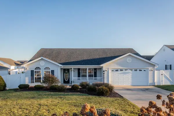 42 Clayton Ct, Weyers Cave, VA 24486