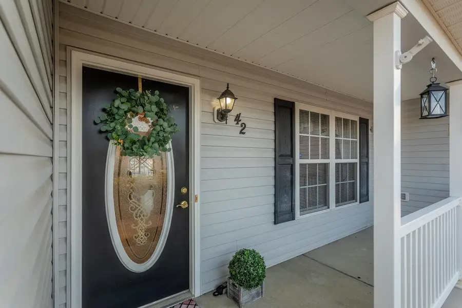 42 Clayton Ct, Weyers Cave, VA 24486 - Image #3