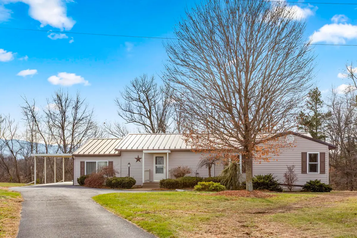 8086 Craun Dr, Grottoes, VA 24441 - Image #1