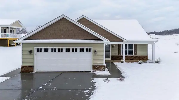 14 Stuart James Ct, Waynesboro, VA 22980