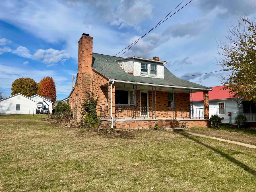 314 Spring Ave W, Elkton, VA 22827 - Image #2
