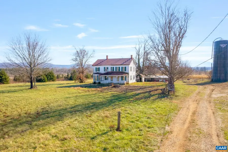 389 Shalom Rd, Waynesboro, VA 22980 - #2