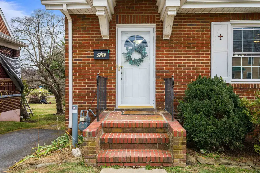 420 Florence Ave, Waynesboro, VA 22980 - Image #3