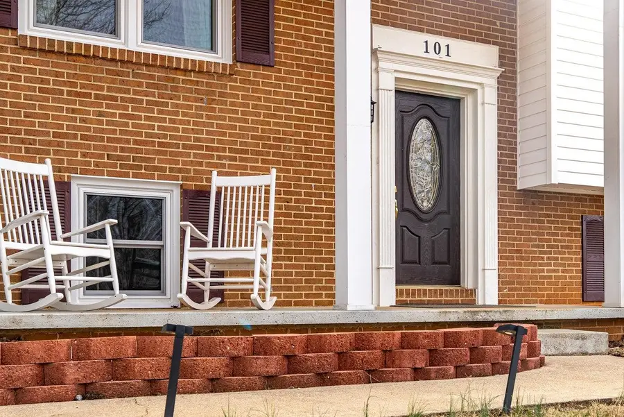 101 Maple Leaf Ln, Elkton, VA 22827 - Image #3