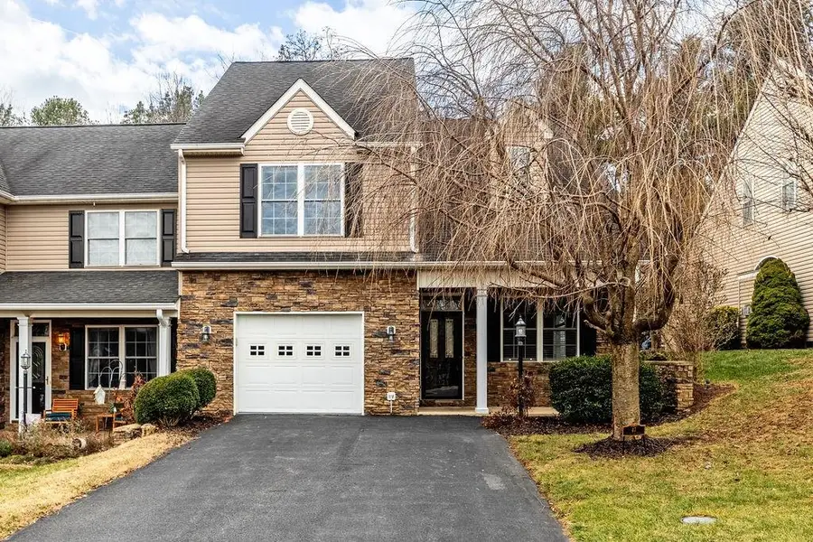 47 Villa View Dr, Staunton, VA 24401 - #2