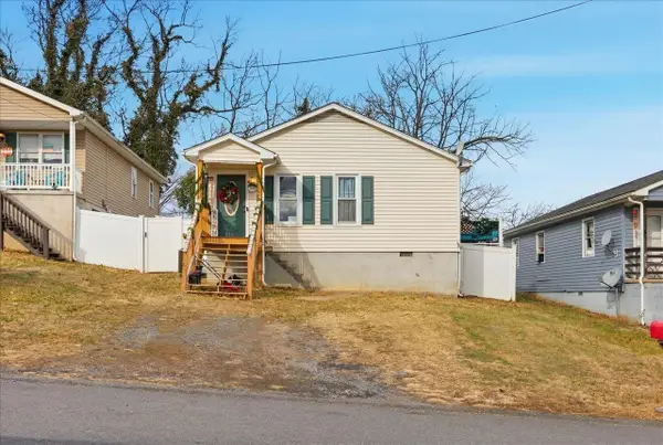 626 B St, Staunton, VA 24401