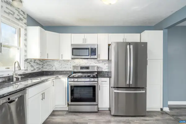 1424 B St, Waynesboro, VA 22980